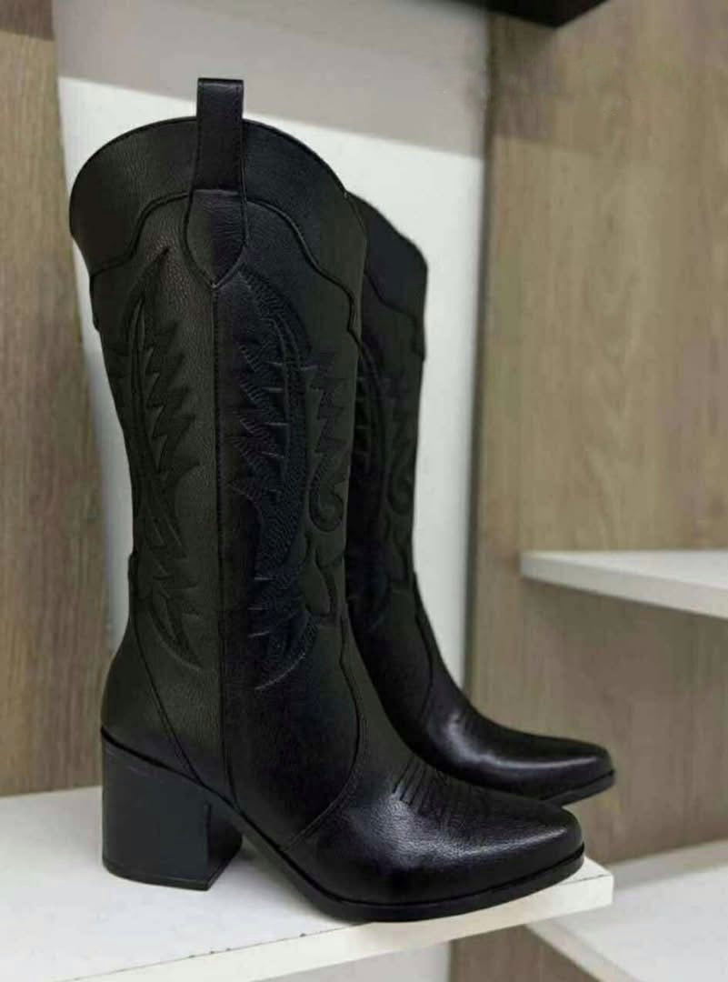 Bota vaquera corta