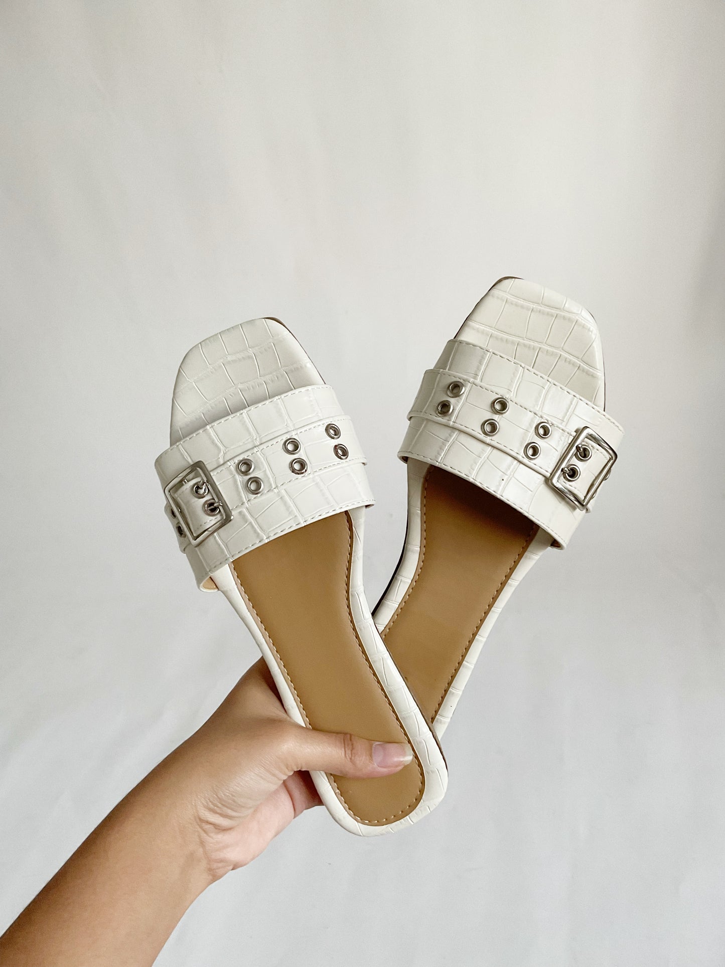 Mariana drilo ojillos