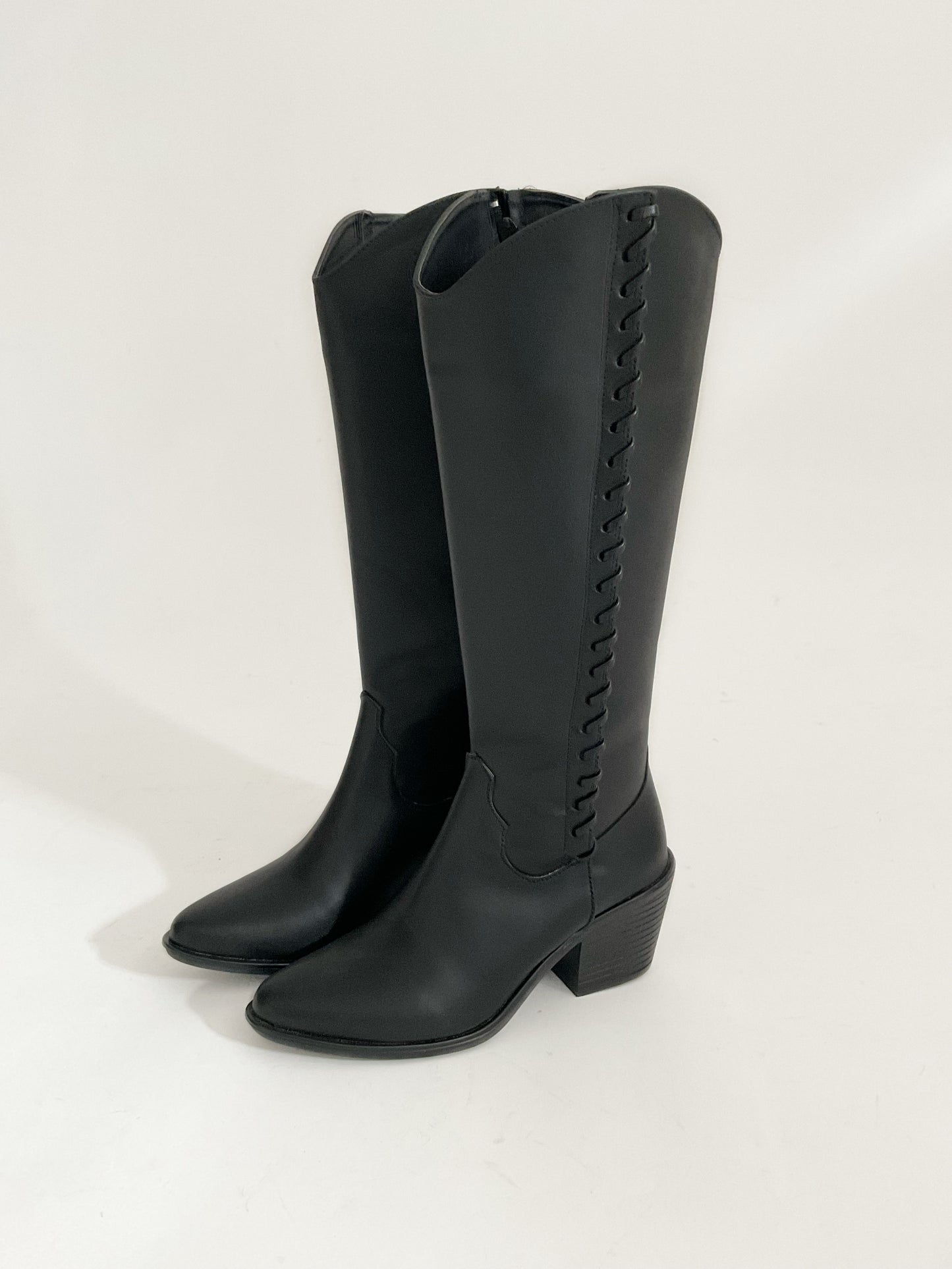 Bota trenzada