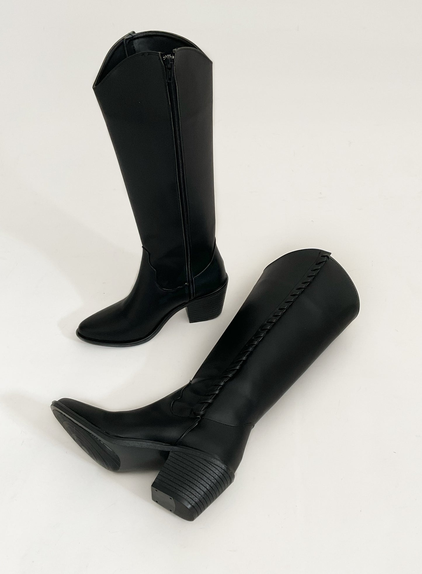 Bota trenzada